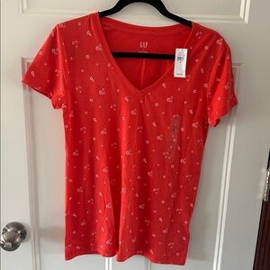 GAP Favorite Tee V-neck with Flowers
